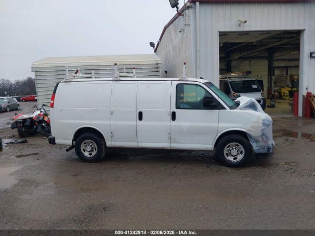 1GCWGAFG7J1178161 Chevrolet Express 2500 Work Van