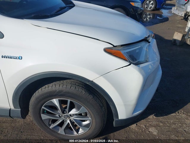 JTMRJREV2GD000680 Toyota Rav4 Hybrid Xle