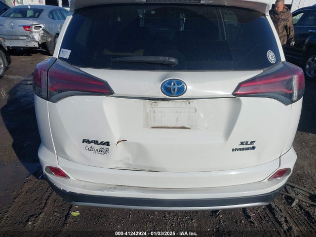 JTMRJREV2GD000680 Toyota Rav4 Hybrid Xle