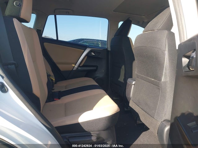 JTMRJREV2GD000680 Toyota Rav4 Hybrid Xle