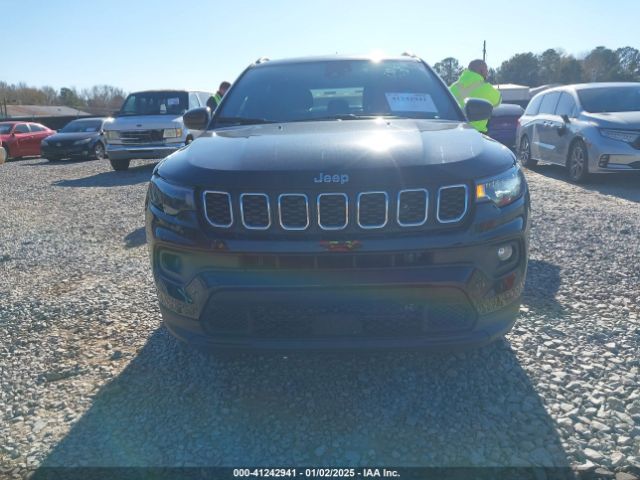 3C4NJDBNXRT119595 Jeep Compass Latitude 4x4