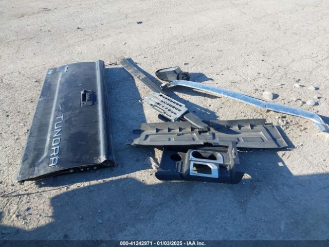 5TFDW5F15FX442849 Toyota Tundra Sr5 5.7l V8