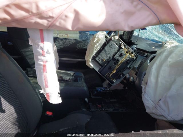5TFDW5F15FX442849 Toyota Tundra Sr5 5.7l V8