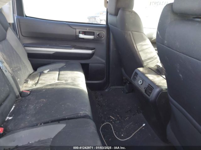 5TFDW5F15FX442849 Toyota Tundra Sr5 5.7l V8