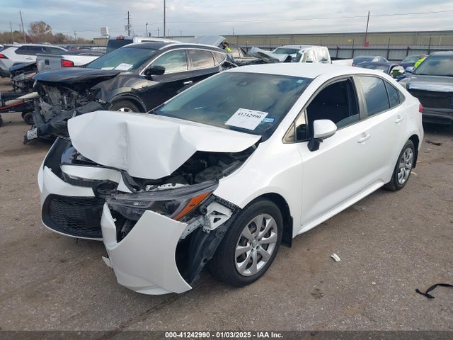 Toyota COROLLA LE 2022 JTDEPMAE1NJ192078 Image 2