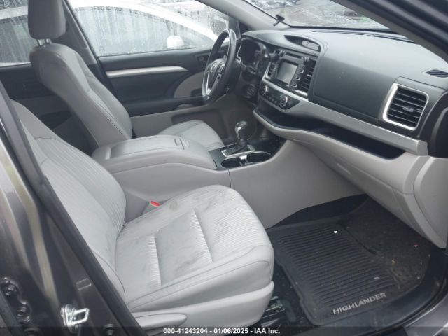 5TDBKRFH0FS201181 Toyota Highlander Le Plus V6