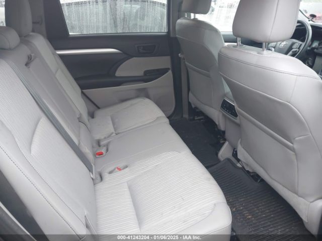 5TDBKRFH0FS201181 Toyota Highlander Le Plus V6