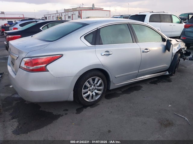 Nissan Altima 2.5 S 2015 1N4AL3AP6FN921519 Image 4