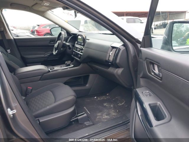 5N1DR3BC1RC279062 Nissan Pathfinder Sv 4wd
