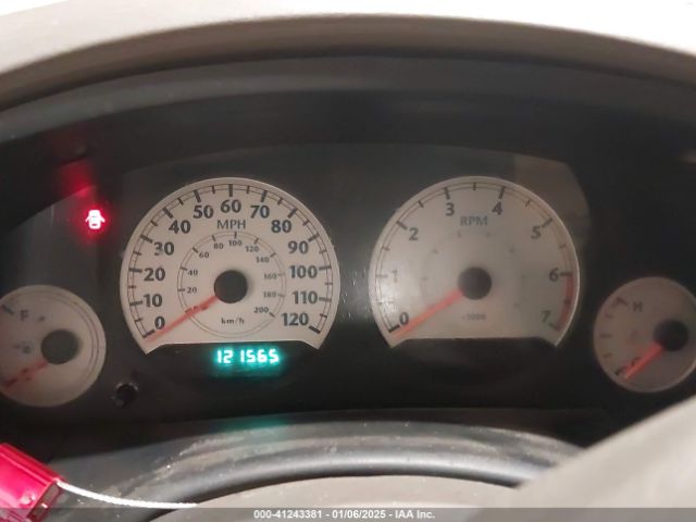 2005 CHRYSLER TOWN & COUNTRY 2C4GP44R55R414303 Photo 6