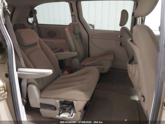 2005 CHRYSLER TOWN & COUNTRY 2C4GP44R55R414303 Photo 7