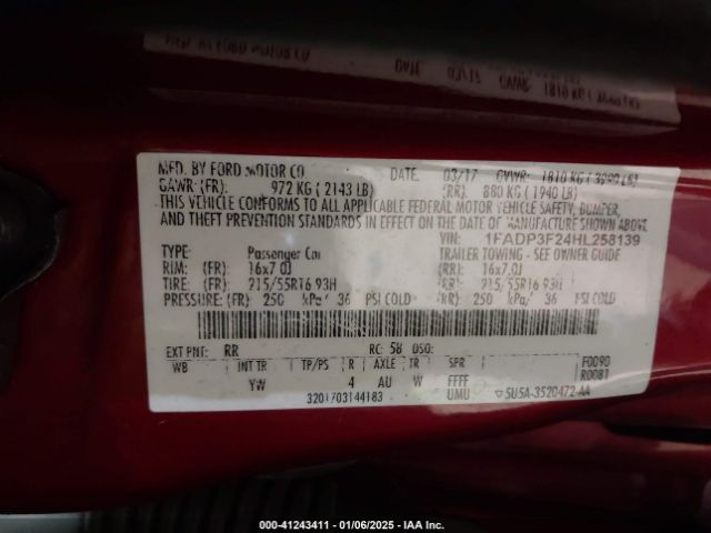 1FADP3F24HL258139 Ford FOCUS SE