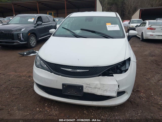 Chrysler Voyager Lx 2023 2C4RC1CG5PR525570 Image 6