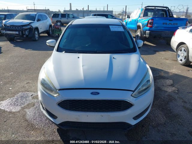 1FADP3K25GL384434 Ford FOCUS SE
