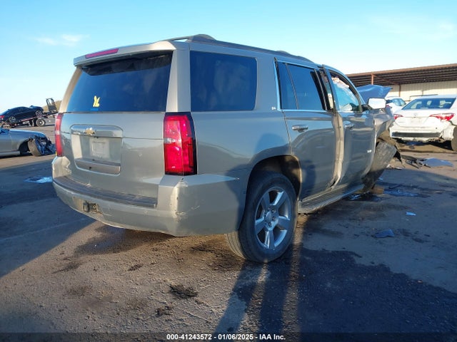 Chevrolet Tahoe Lt 2017 1GNSKBKC5HR397872 Image 4
