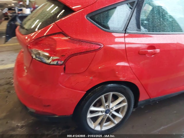 Ford FOCUS SE 2016 1FADP3K22GL378414 Image 17