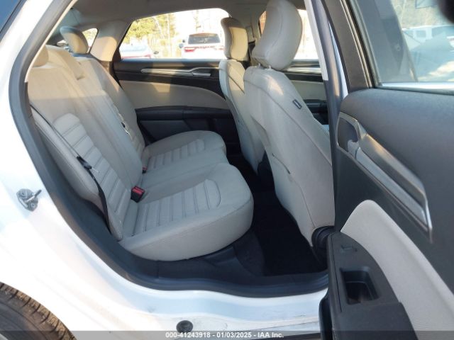 3FA6P0G74HR123116 Ford FUSION S