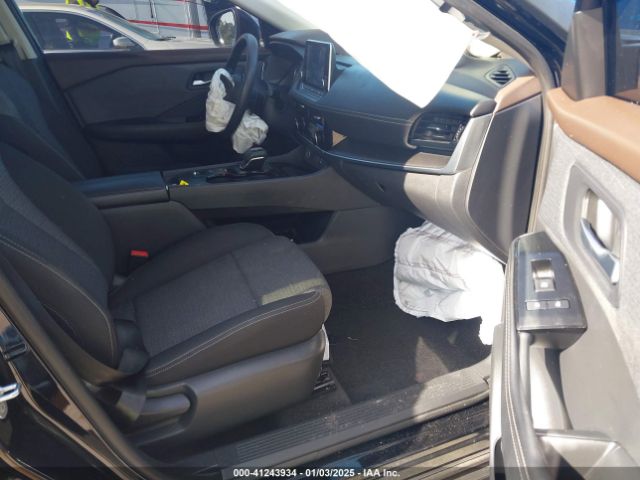 5N1BT3BA3PC690662 Nissan Rogue Sv Fwd