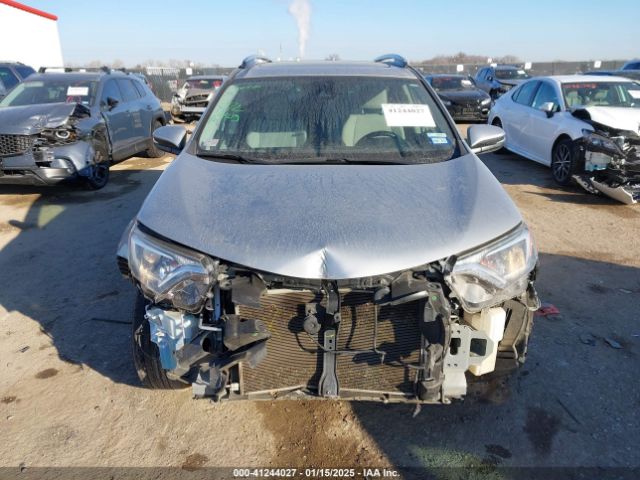 JTMWFREV5JJ204807 Toyota Rav4 Adventure/xle