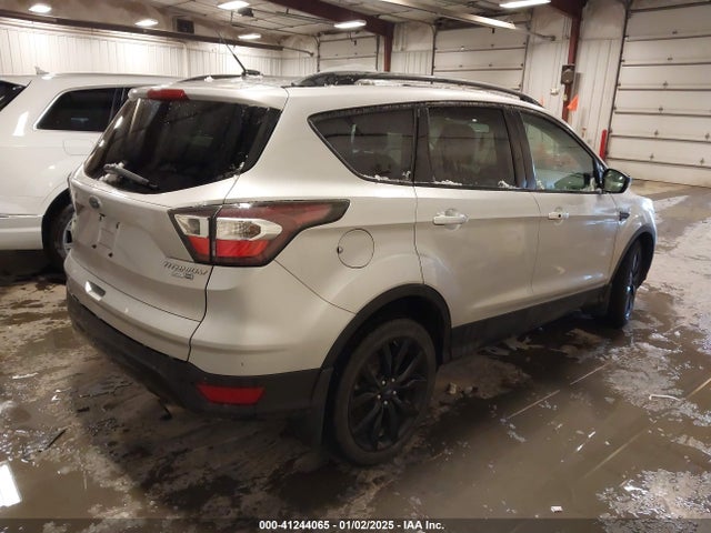 Ford Escape Titanium 2017 1FMCU9J91HUA81688 Image 4