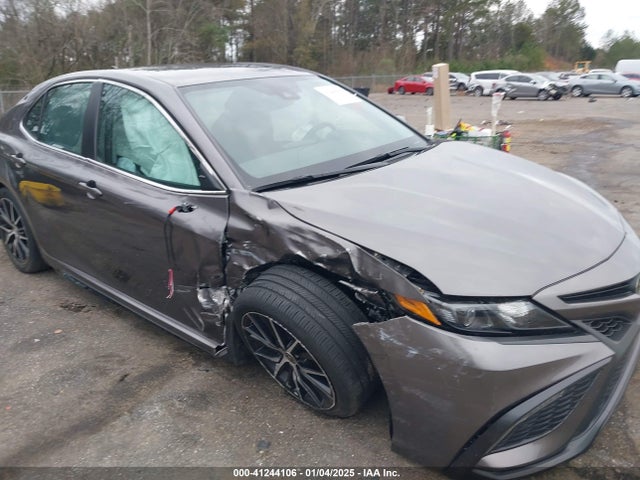 4T1T11AK1PU823194 Toyota CAMRY SE