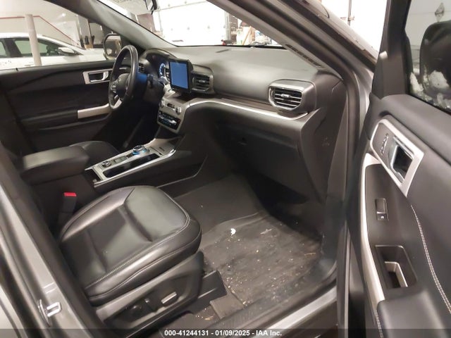 Ford EXPLORER XLT 2022 1FMSK8DHXNGC38255 Image 5