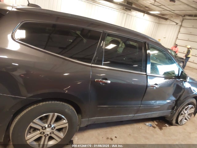 1GNKVHKD3GJ318201 Chevrolet Traverse 2lt