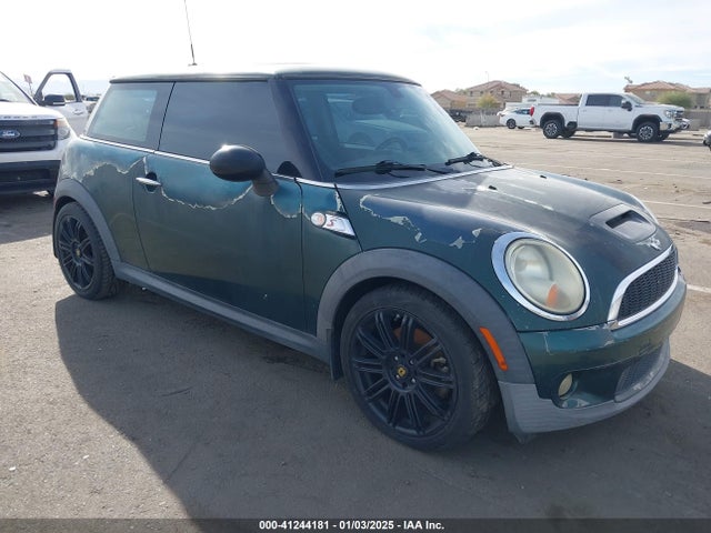 2008 MINI COOPER S WMWMF73598TT89034 Photo 0