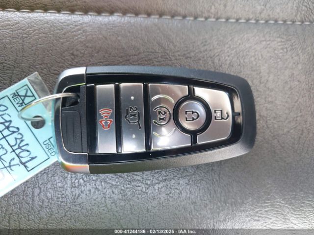 1FMJU1H82REA93401 Ford Expedition Xlt