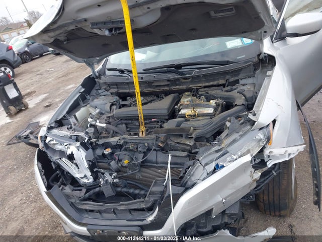 5N1AT2MV4JC791691 Nissan ROGUE S