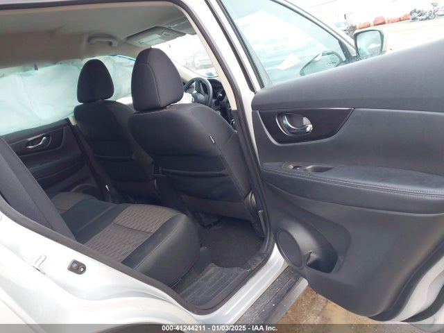 5N1AT2MV4JC791691 Nissan ROGUE S