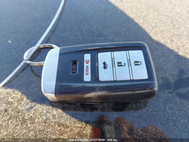 19UUB1F32JA000145 Acura TLX