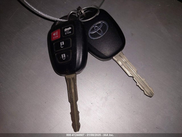 Toyota COROLLA LE 2019 5YFBURHE1KP879020 Image 11