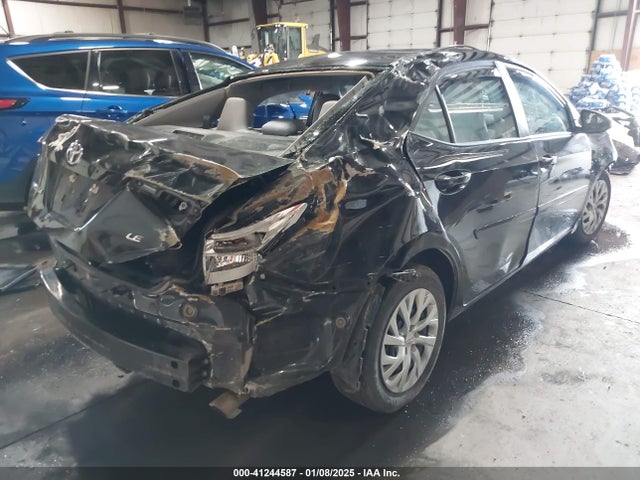 Toyota COROLLA LE 2019 5YFBURHE1KP879020 Image 4