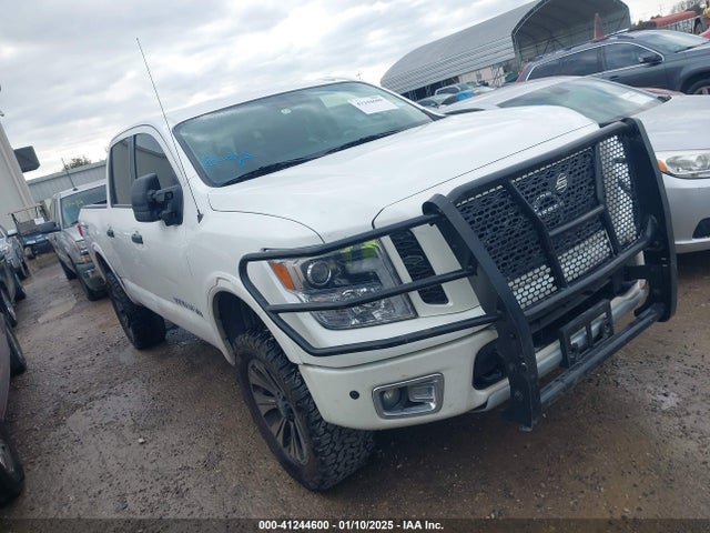 2019 1N6AA1E50KN518253 main image