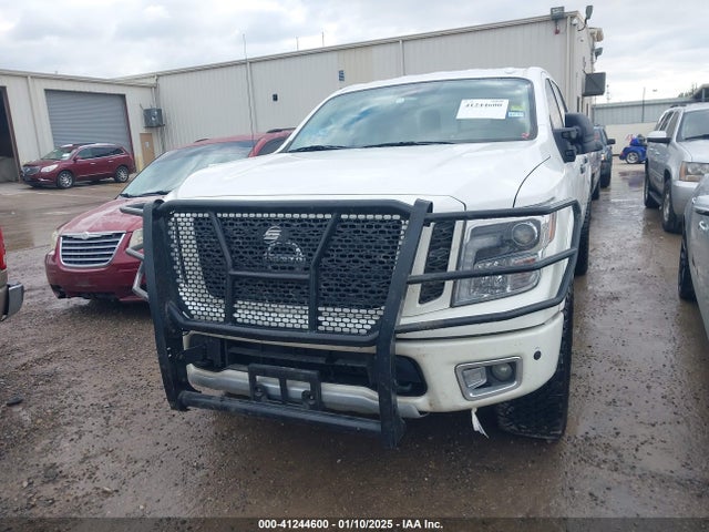 Nissan Titan Pro-4x 2019 1N6AA1E50KN518253 Image 12