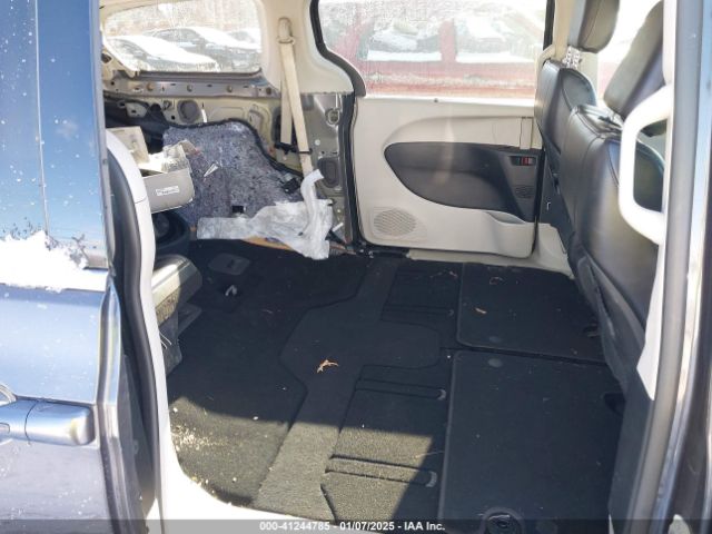2C4RC1DGXLR164183 Chrysler Voyager Lxi