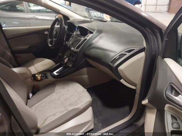 1FADP3K21EL211345 Ford FOCUS SE