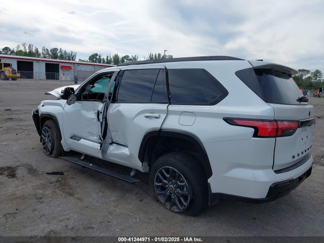 Toyota Sequoia Platinum 2023 7SVAAABA4PX001883 Image 3