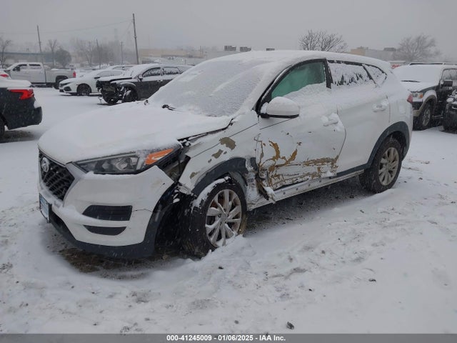 KM8J2CA42KU883916 Hyundai TUCSON SE
