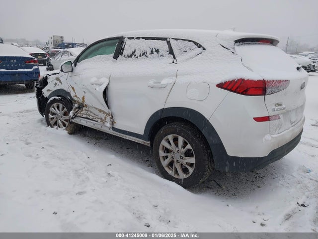 KM8J2CA42KU883916 Hyundai TUCSON SE