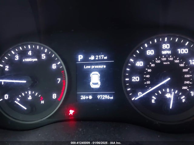 KM8J2CA42KU883916 Hyundai TUCSON SE
