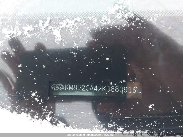 KM8J2CA42KU883916 Hyundai TUCSON SE