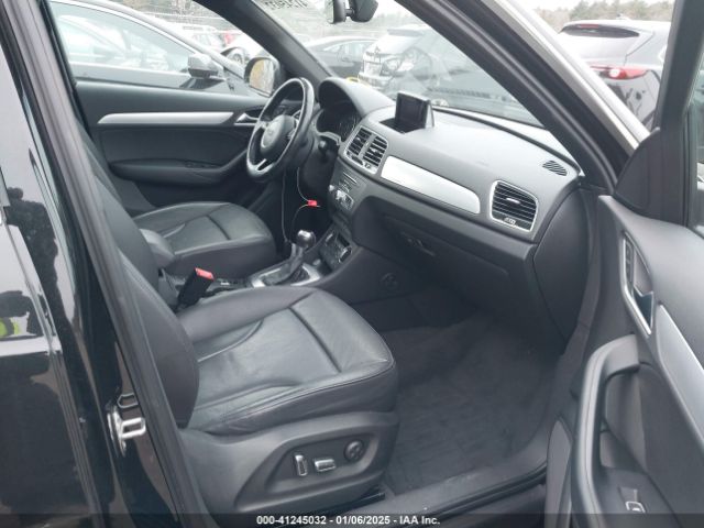 WA1EFCFS1GR011717 Audi Q3 2.0t Premium Plus