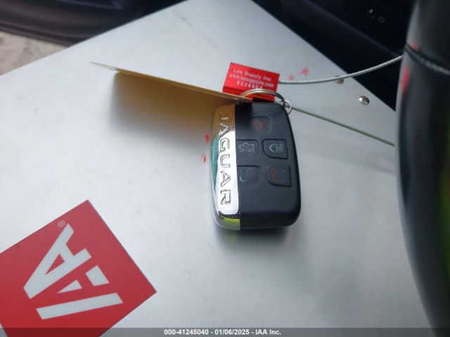 2018 JAGUAR XE SAJAF4GX0JCP40050 Photo 10