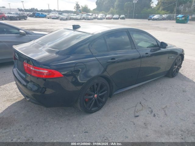 2018 JAGUAR XE SAJAF4GX0JCP40050 Photo 3
