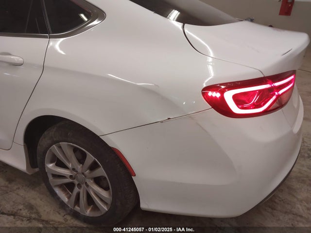 Chrysler 200 Limited 2015 1C3CCCAB1FN676902 Image 19