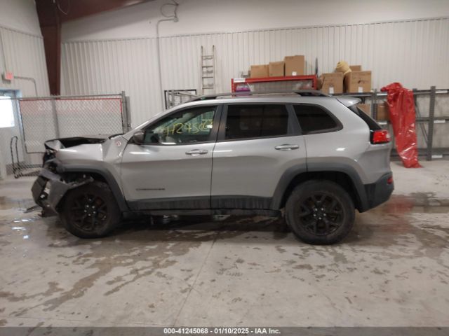 1C4PJMBS8GW133307 Jeep Cherokee Trailhawk