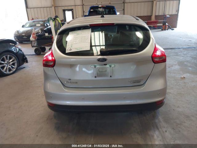 1FADP3N25GL232648 Ford Focus Titanium