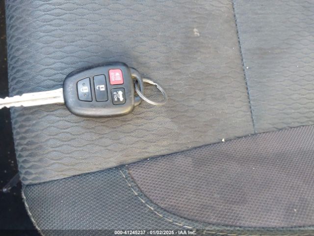 2T1BURHE9KC198328 Toyota COROLLA LE